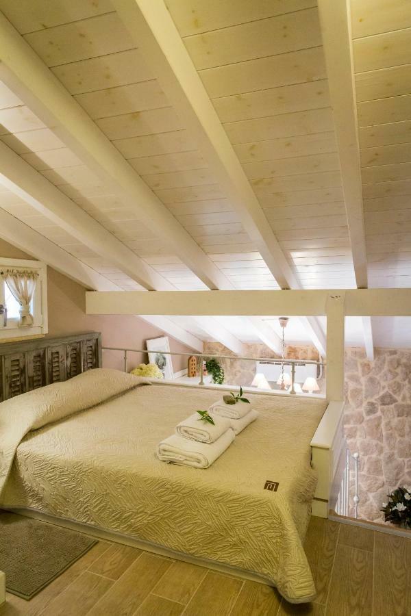 Lianelia Boutique Village House Argyrades エクステリア 写真